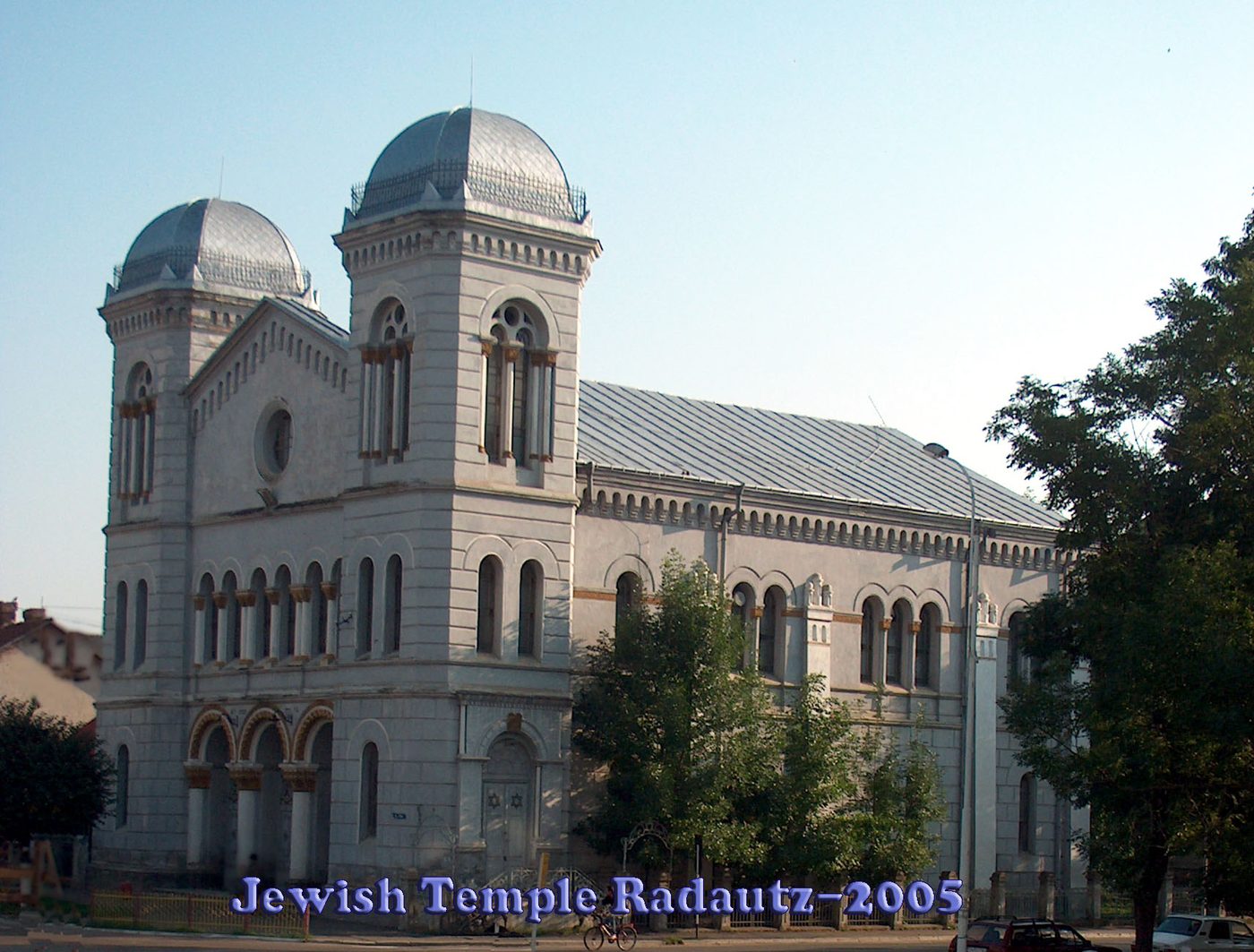 The Great Temple of Radautz, a building with two domed towers, in 2005